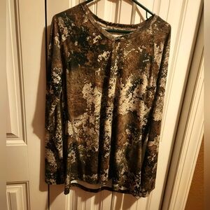 SHE BRAND CAMO LONG SLEEVE TOP-SIZE LARGE